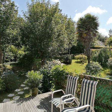 Logement En Campagne Urville-Nacqueville Exterior photo