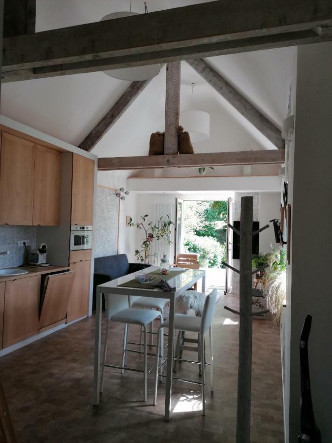 Logement En Campagne Urville-Nacqueville Exterior photo